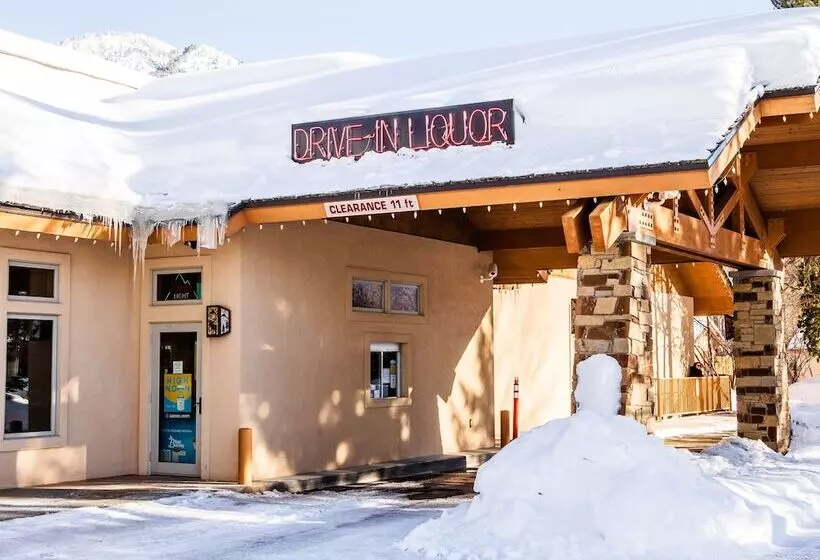 酒店 Flying Saddle Resort And Steak House