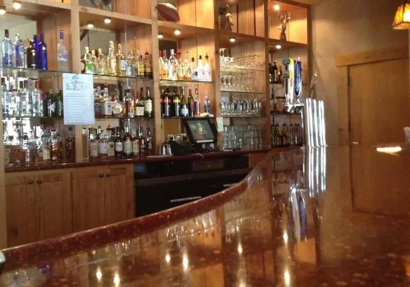 酒店 Flying Saddle Resort And Steak House