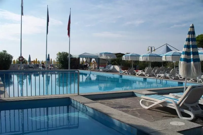 هتل Monaco & Quisisana