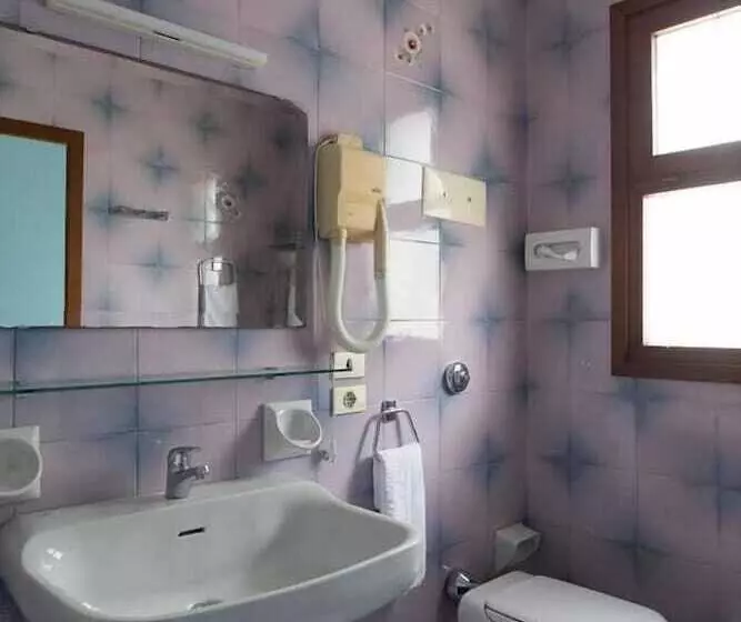 هتل Monaco & Quisisana