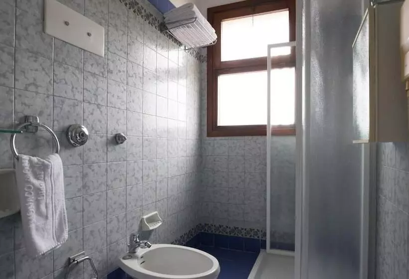 هتل Monaco & Quisisana