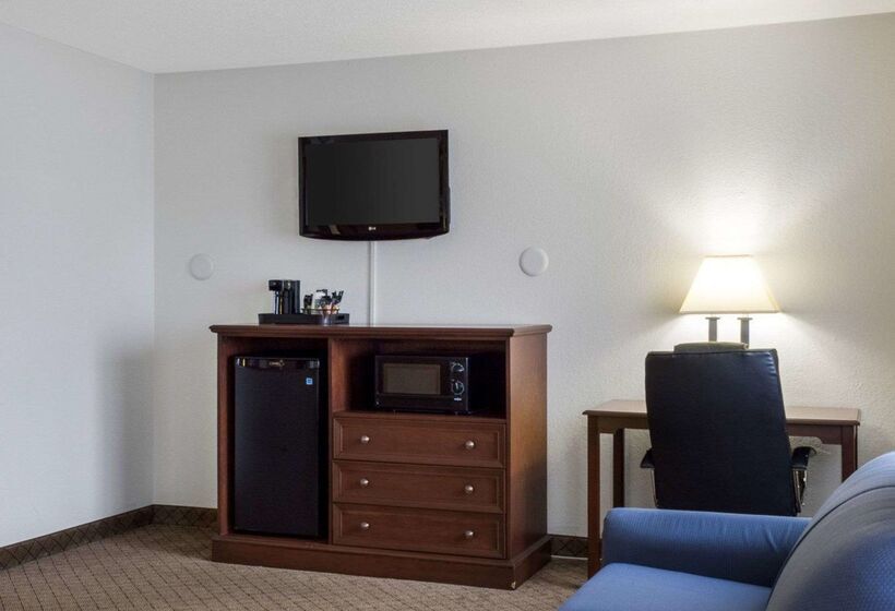 בית מלון כפרי Quality Inn Oacoma   Chamberlain