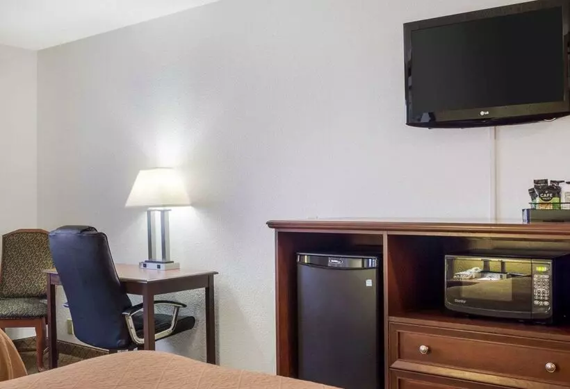 Отель Quality Inn Oacoma Chamberlain