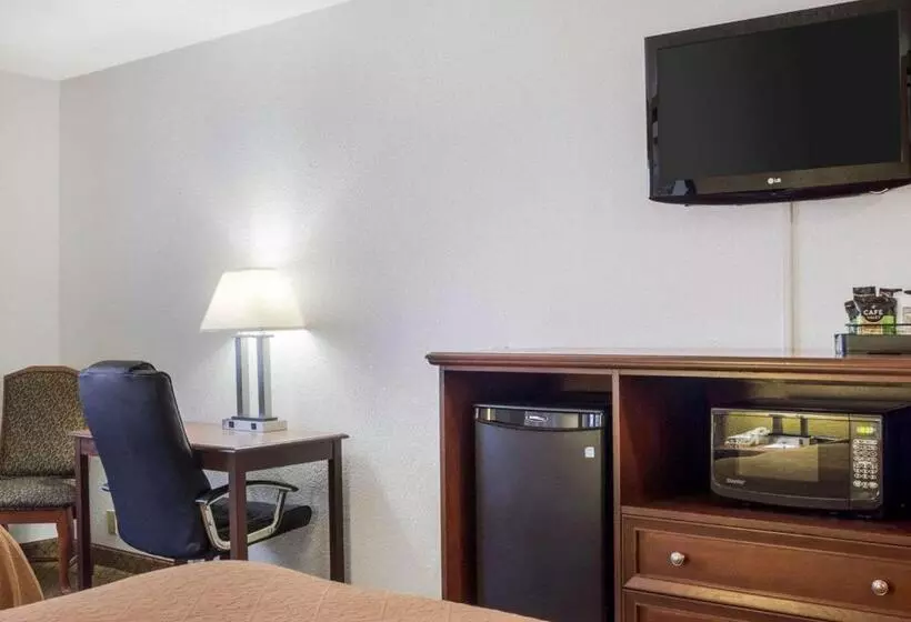 Отель Quality Inn Oacoma Chamberlain
