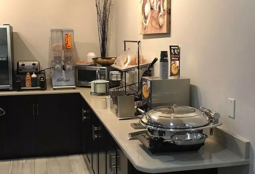 酒店 Quality Inn & Suites Lincoln Near I55