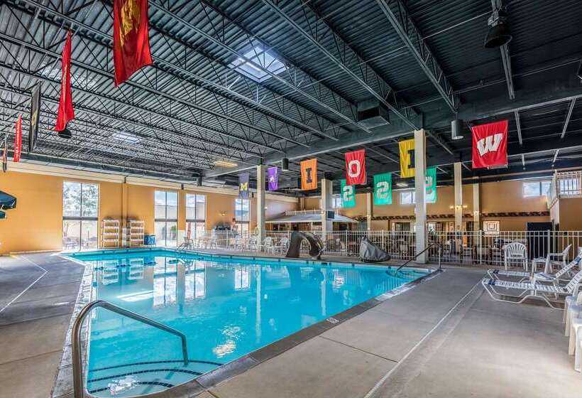 فندق Quality Inn University Lansing