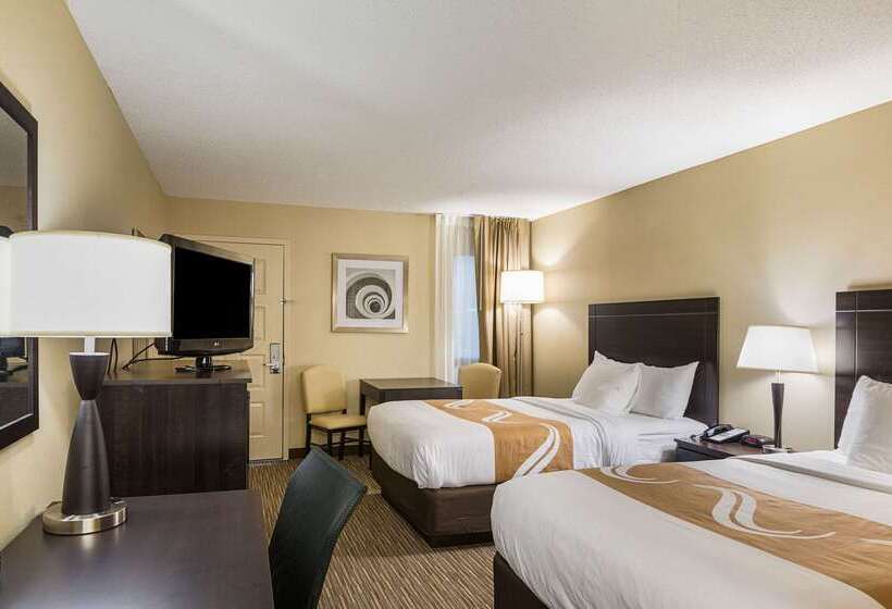 فندق Quality Inn University Lansing