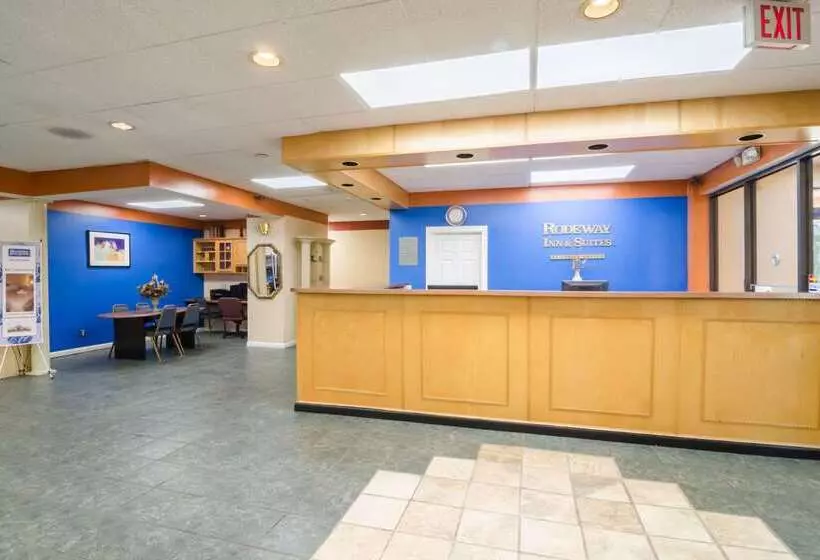هتل Rodeway Inn & Suites Greensboro Southeast