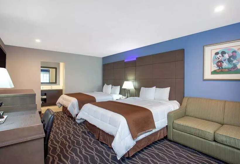 هتل Travelodge Inn & Suites By Wyndham Anaheim On Disneyland Dr