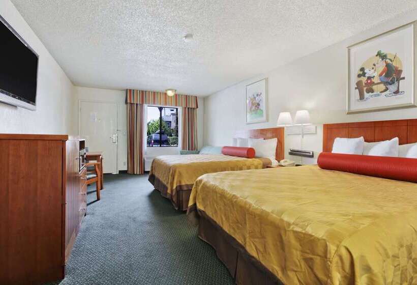 בית מלון כפרי Travelodge Inn & Suites By Wyndham Anaheim On Disneyland Dr