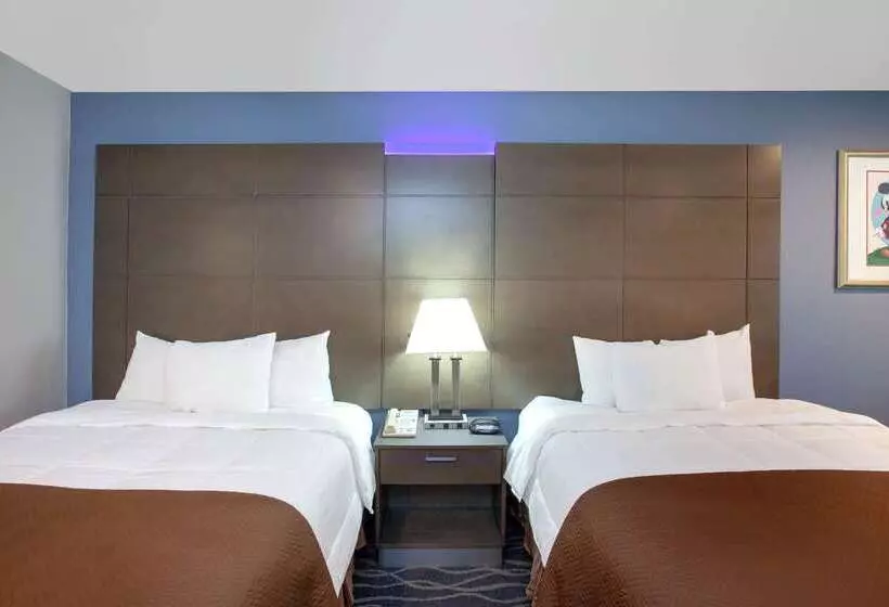 هتل Travelodge Inn & Suites By Wyndham Anaheim On Disneyland Dr