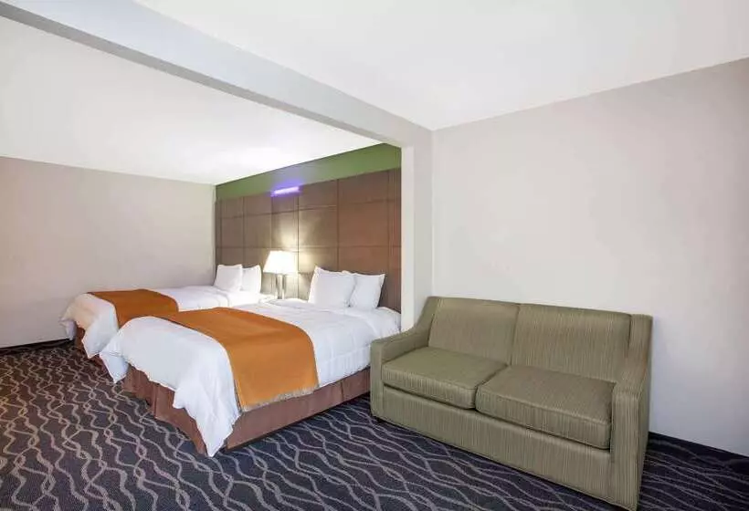 هتل Travelodge Inn & Suites By Wyndham Anaheim On Disneyland Dr