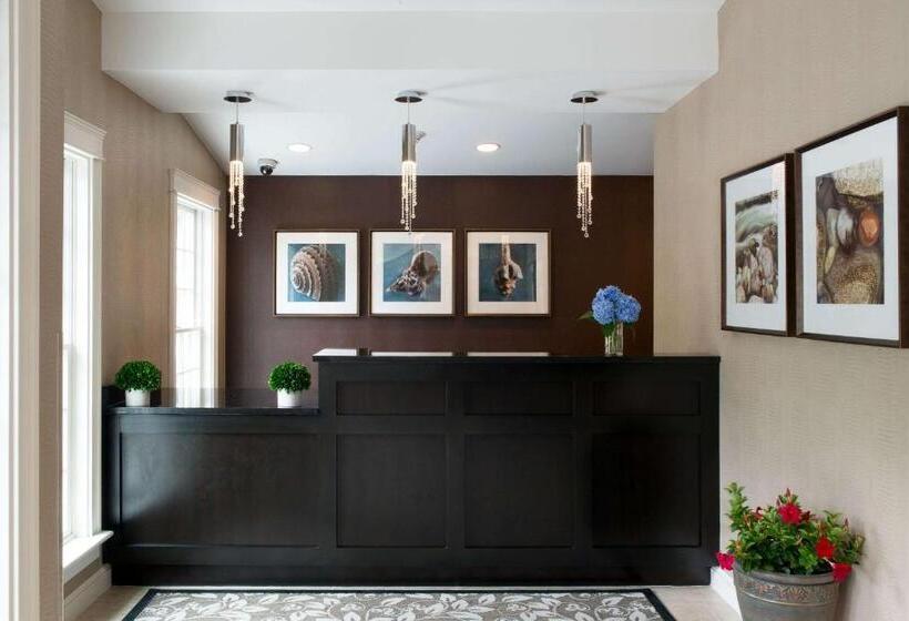 Port Inn & Suites Kennebunk, Ascend Hotel Collection