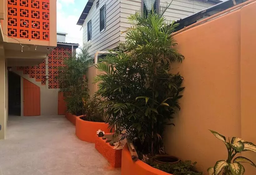 Best Time Inn Hotel   Car Rental