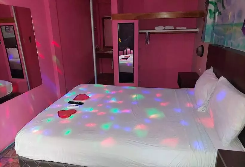 Best Time Inn Hotel   Car Rental