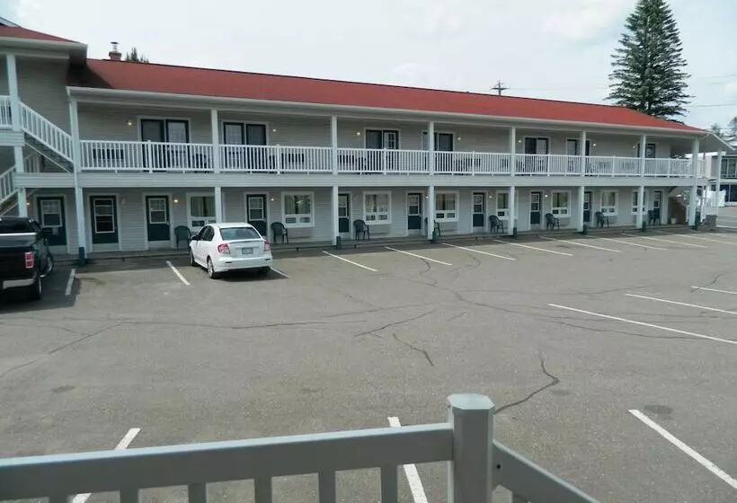 Hilltop Motel & Restaurant