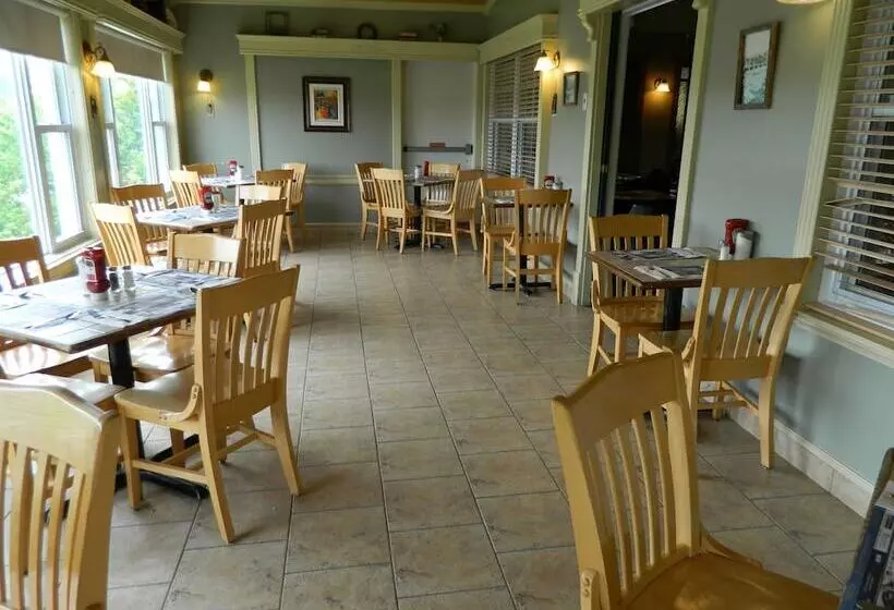 Hilltop Motel & Restaurant