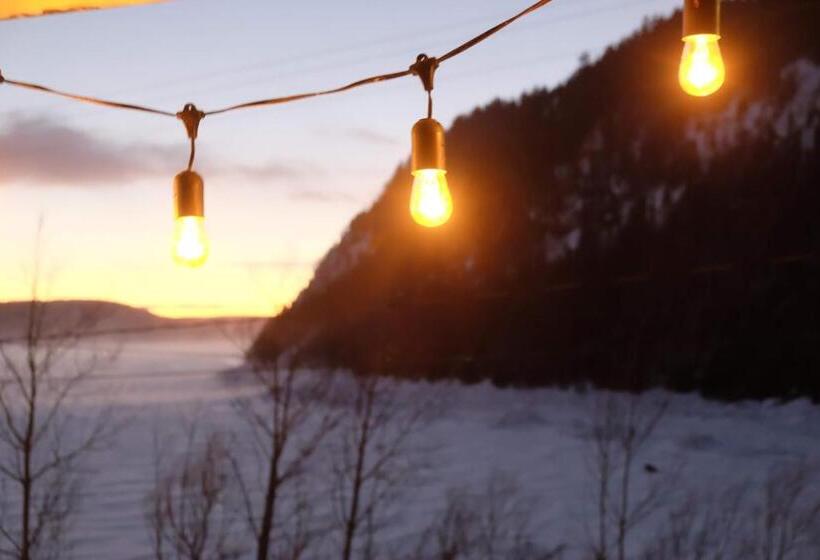 فندق Auberge Jeunesse Rose Des Vents