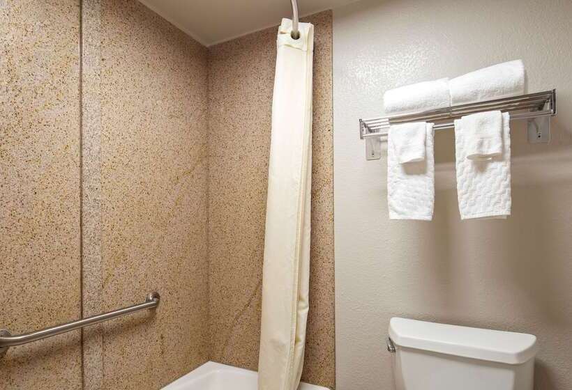 בית מלון כפרי Best Western Center Inn