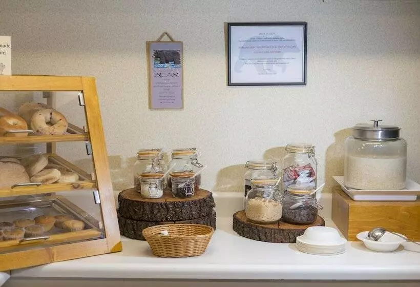 Black Bear Inn, Ascend Hotel Collection