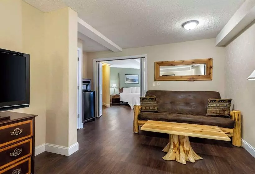 Black Bear Inn, Ascend Hotel Collection