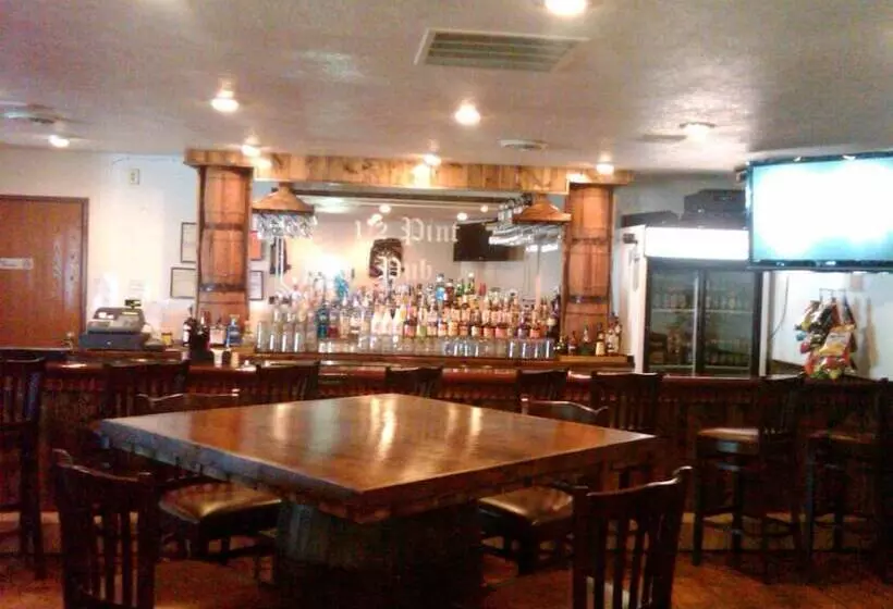 Boarders Inn & Suites By Cobblestone Hotels Munising