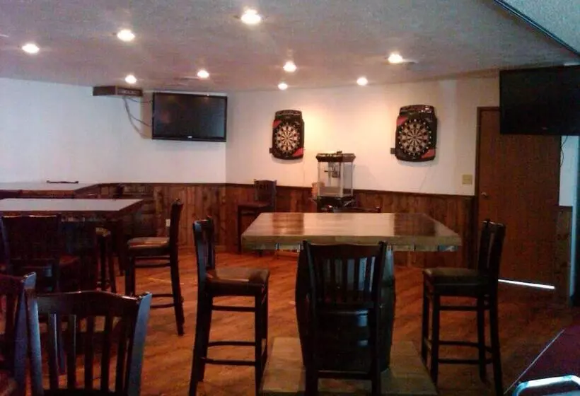 Boarders Inn & Suites By Cobblestone Hotels Munising