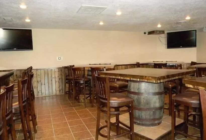 Boarders Inn & Suites By Cobblestone Hotels Munising