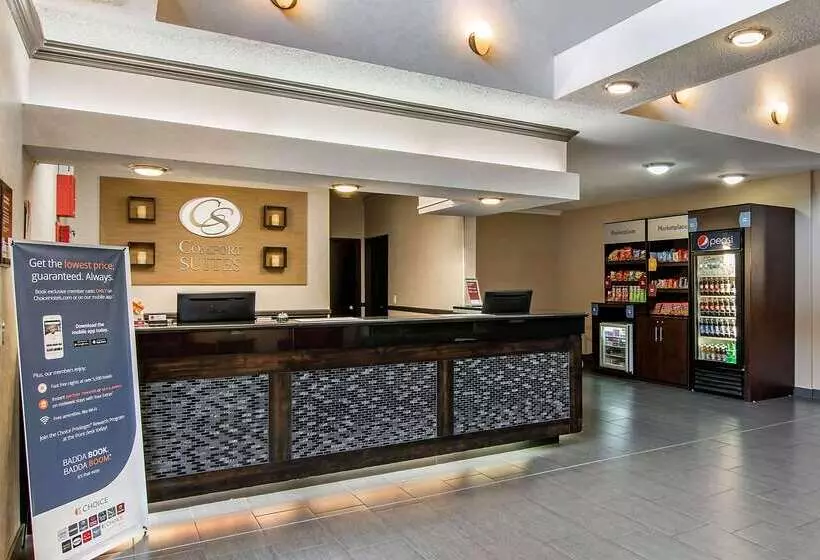 호텔 Comfort Suites Near Vancouver Mall