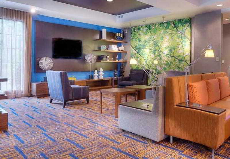 فندق Courtyard Raleigh Crabtree Valley