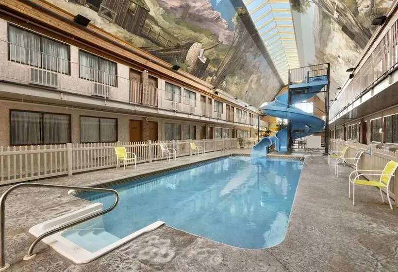 호텔 Days Inn By Wyndham Lethbridge