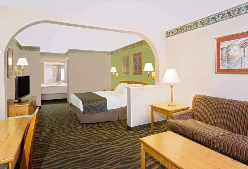 בית מלון כפרי Days Inn & Suites By Wyndham Starkville