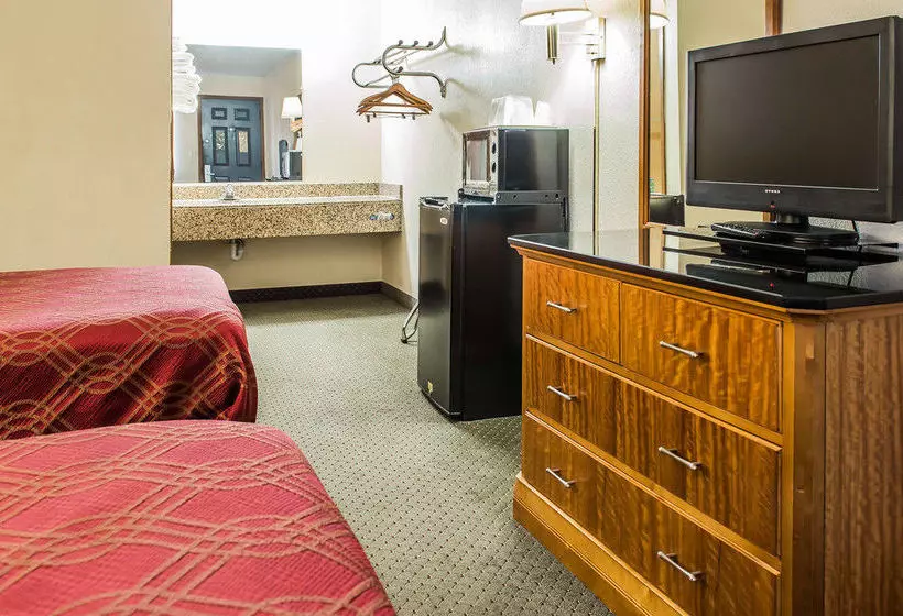 Отель Economy Inn