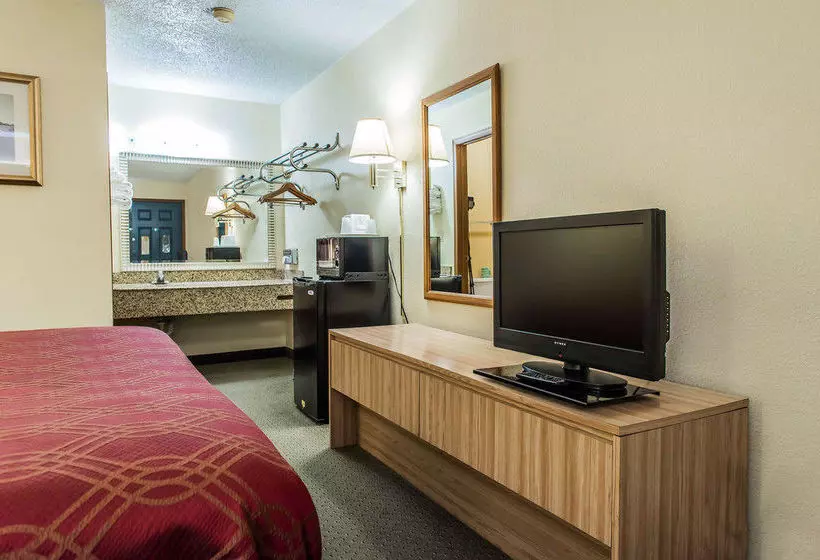 Отель Economy Inn