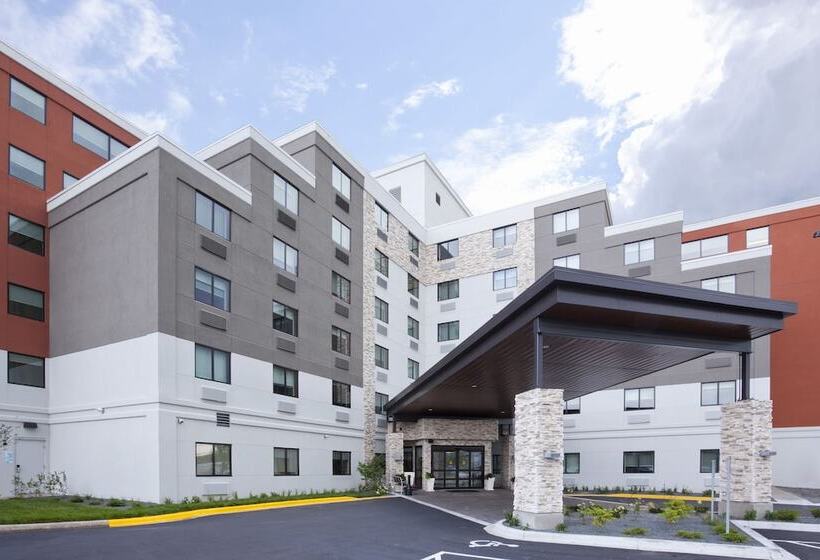 فندق Holiday Inn Express Roseville St. Paul, An Ihg