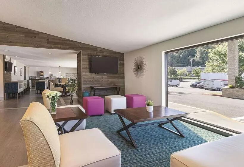 호텔 La Quinta By Wyndham Portland Nw