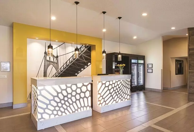 호텔 La Quinta By Wyndham Portland Nw