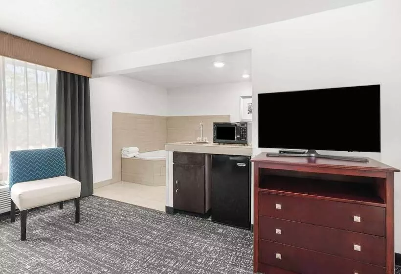 호텔 La Quinta By Wyndham Portland Nw