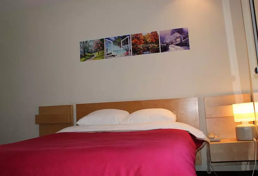 Отель Le Saint Malo