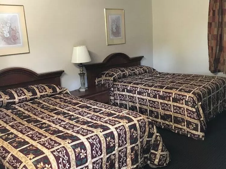 هتل Pennswoods Inn