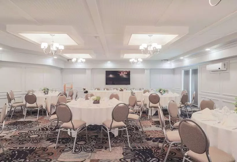 Prestige Beach House, Worldhotels Crafted