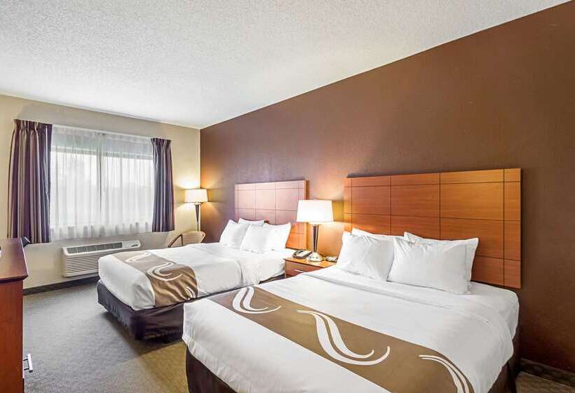 فندق Quality Inn