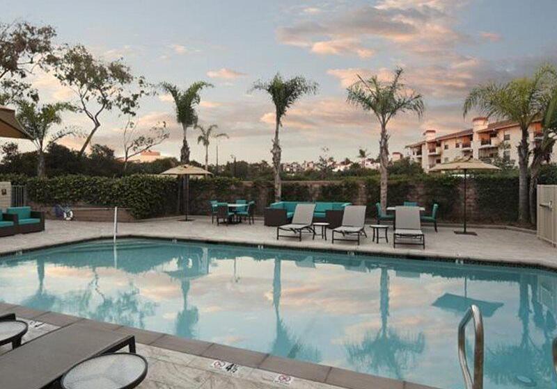 Redondo Beach Hotel, Tapestry Collection By Hilton