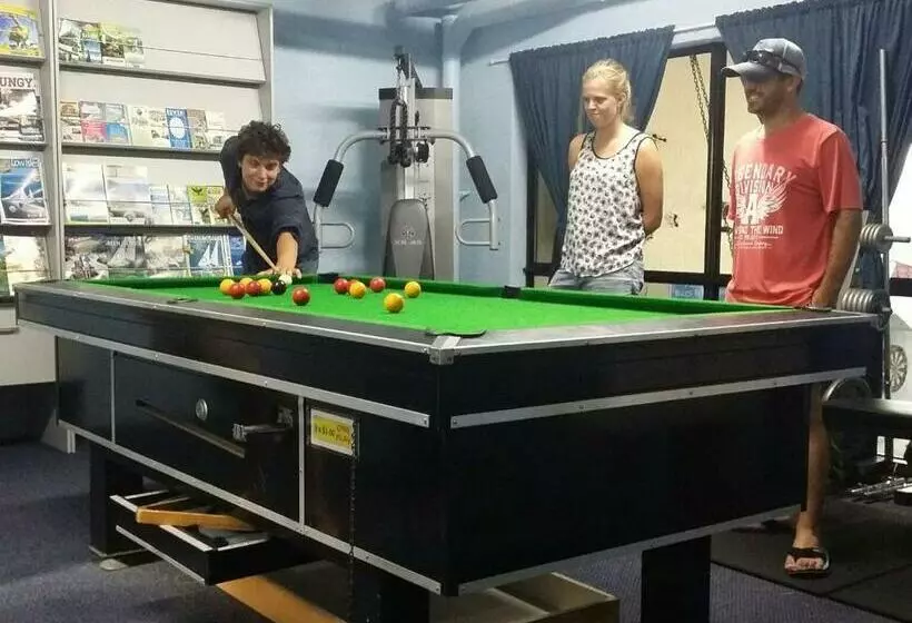 ホテル Reef Lodge Backpackers