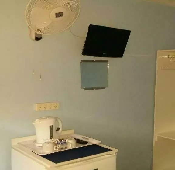 ホテル Reef Lodge Backpackers