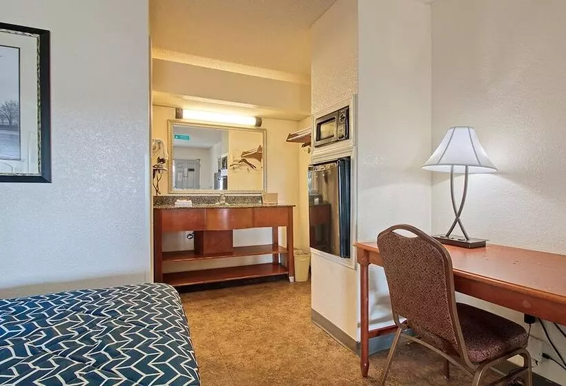 호텔 Regency Inn & Suites