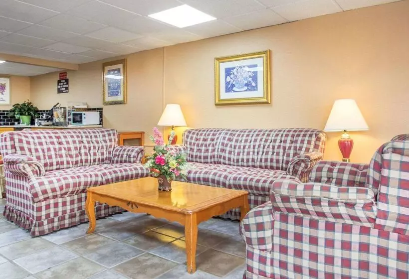 호텔 Rodeway Inn Stone Mountain