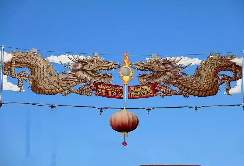 Отель Swans Brewery, Pub &