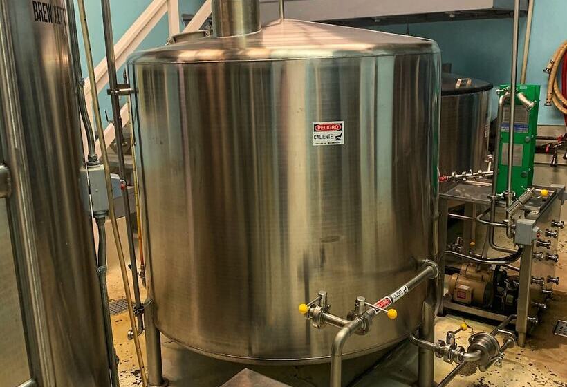 בית מלון כפרי Swans Brewery, Pub &