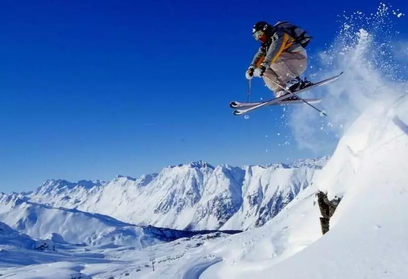 Отель Coast Courtenay